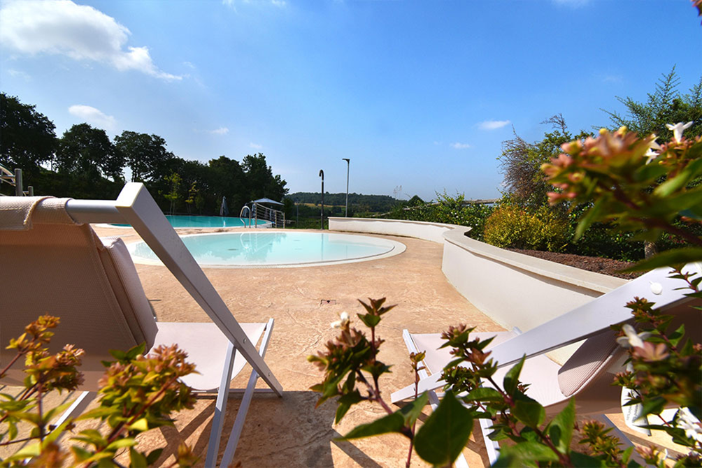 Piscina e area relax
